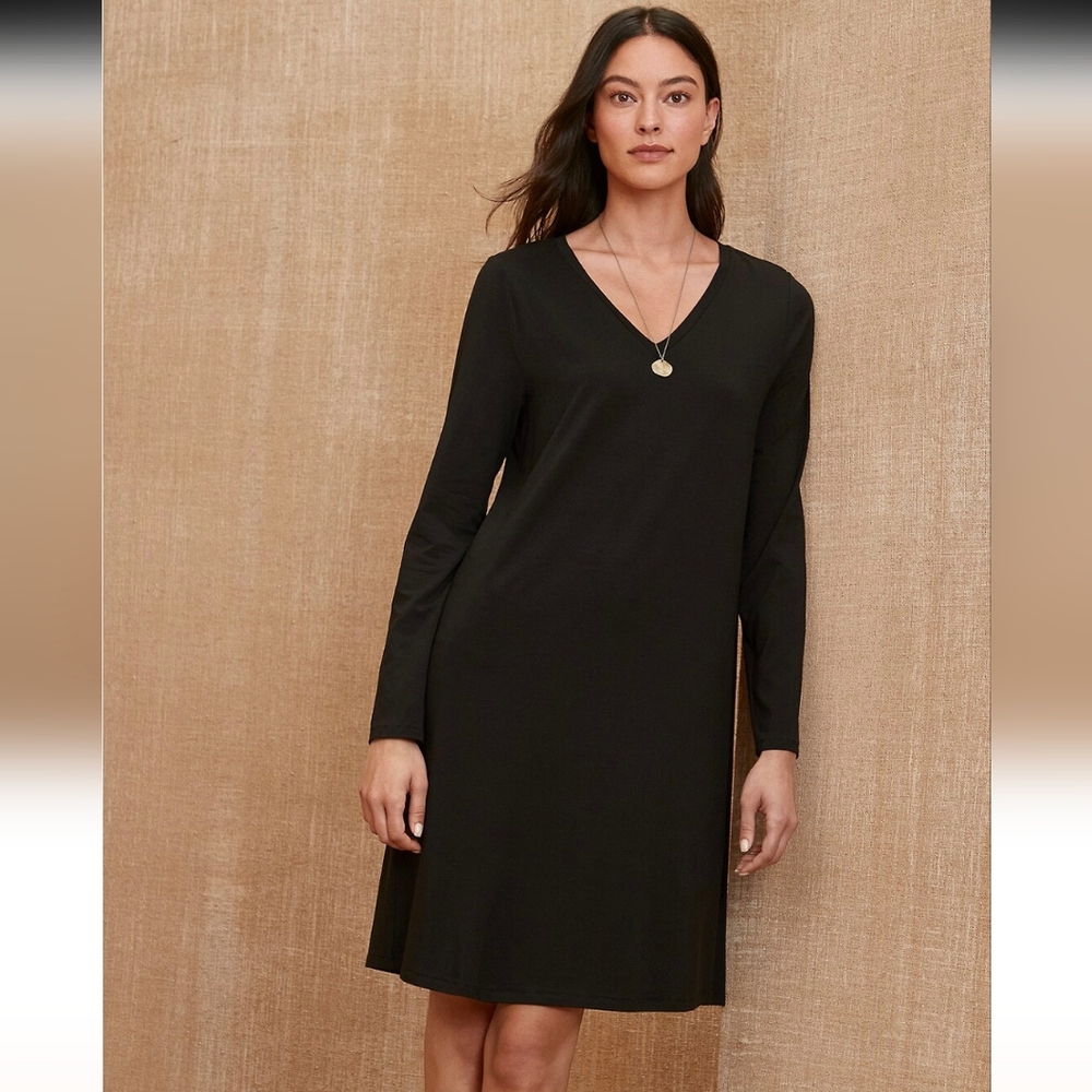 Eileen Fisher Black V-Neck Long Sleeve Dress